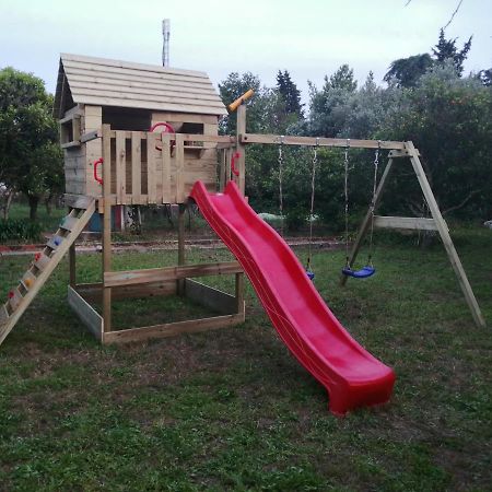 Casa Das Laranjeiras E Parque Infantil Azeitao Kültér fotó